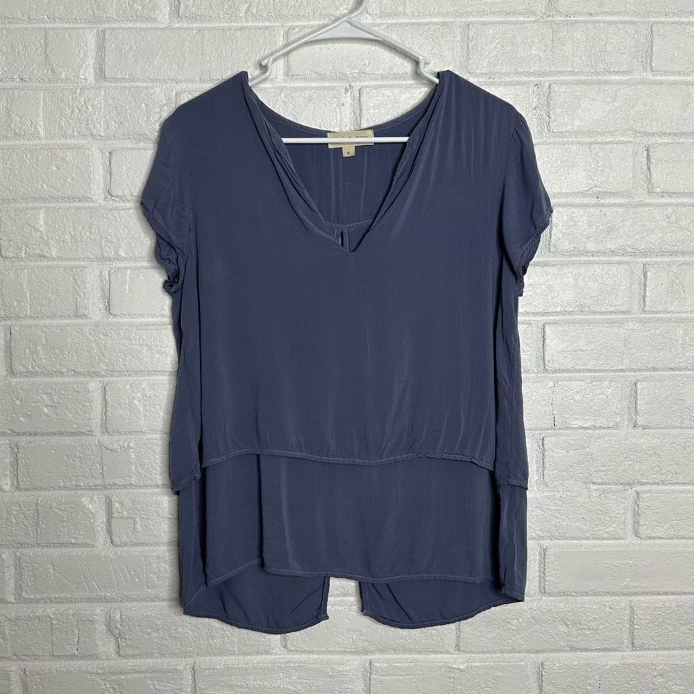 Cloth and Stone‎ Layered Split Back Top size Small